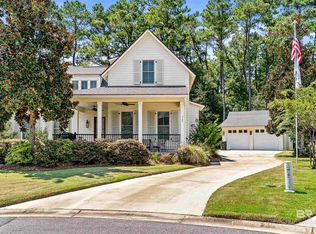 727 Boundary Dr, Fairhope, AL 36532