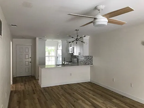 341 Cambria Ct Photo 1