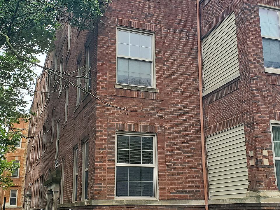 1st image of 3553 W Ainslie St