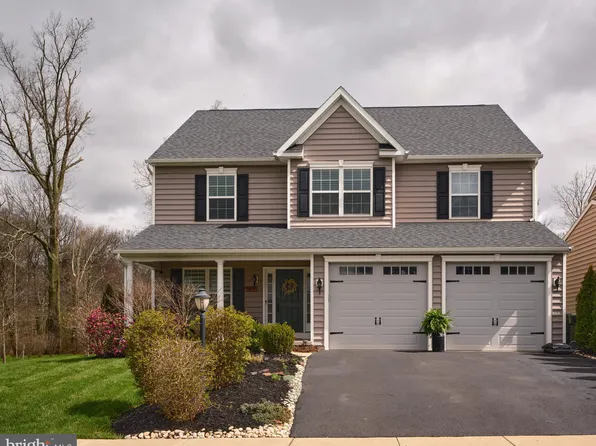 107 McHenry Ct, Perkasie, PA 18944
