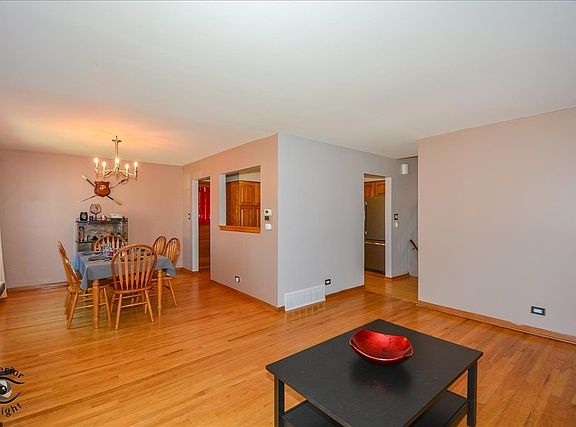 4th image of 1208 Orchard Hill Ct