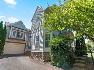 40405 Milford Dr, Ashburn, VA 20148