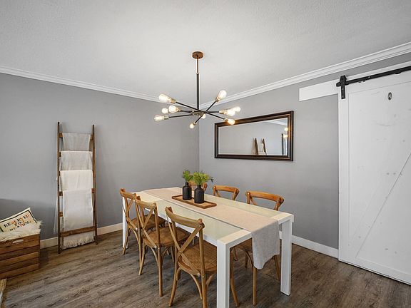 5th image of 2426 Wayburne Cres