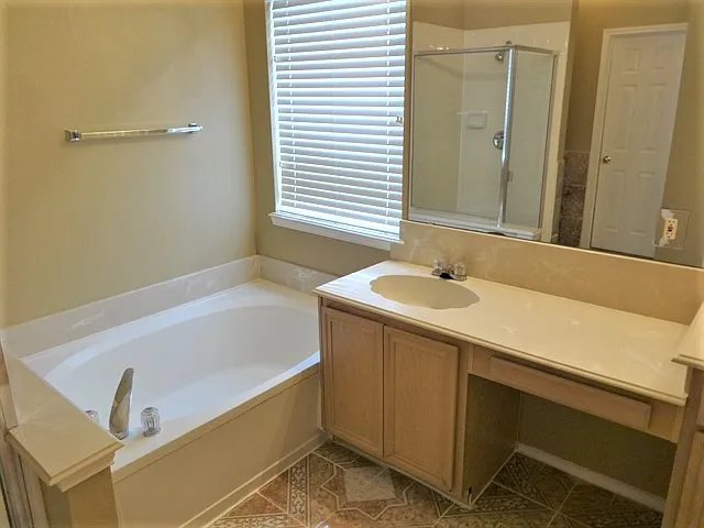 1321 Marken Ct — Photo 9