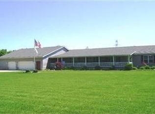 6240 Peck Rd, Ravenna, OH 44266