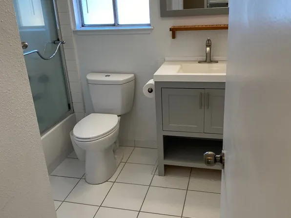 3162 Eucalyptus St APT 34, Marina, CA 93933