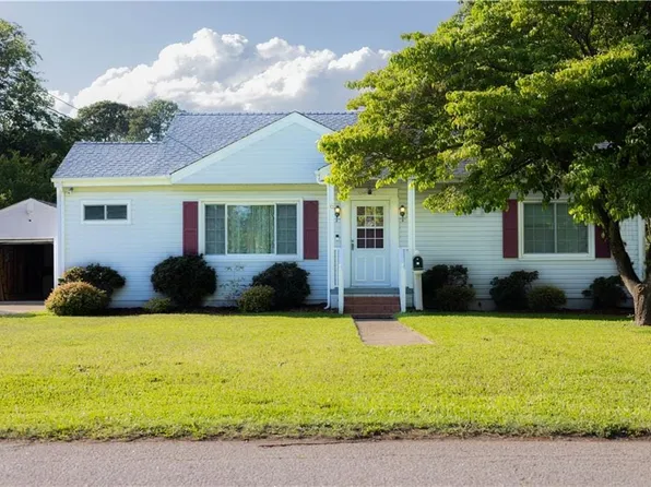 6 Sunset Ln, Portsmouth, VA 23701