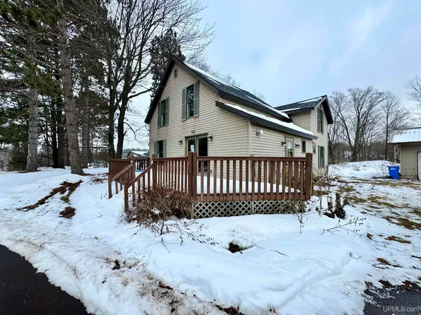 355 Diorite Rd, Ishpeming, MI 49849