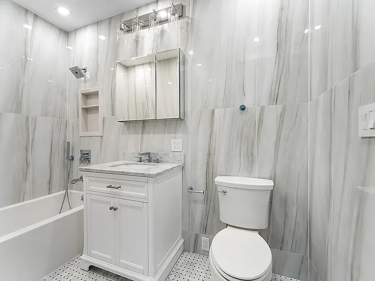 112 Luquer St #1 — Photo 6