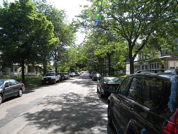 4th image of 836 Jessamine Ave E