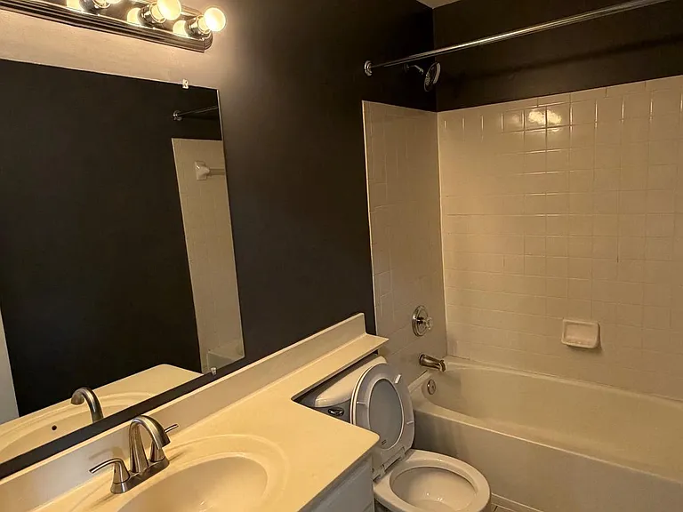 21779 Brondesbury Park Ter — Photo 22