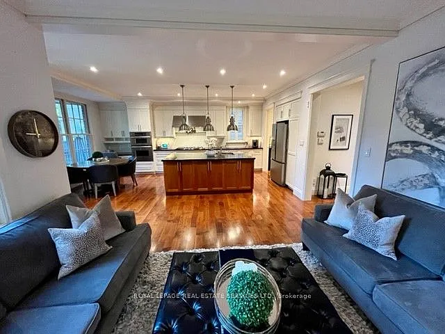 33 Howard Ave — Photo 15