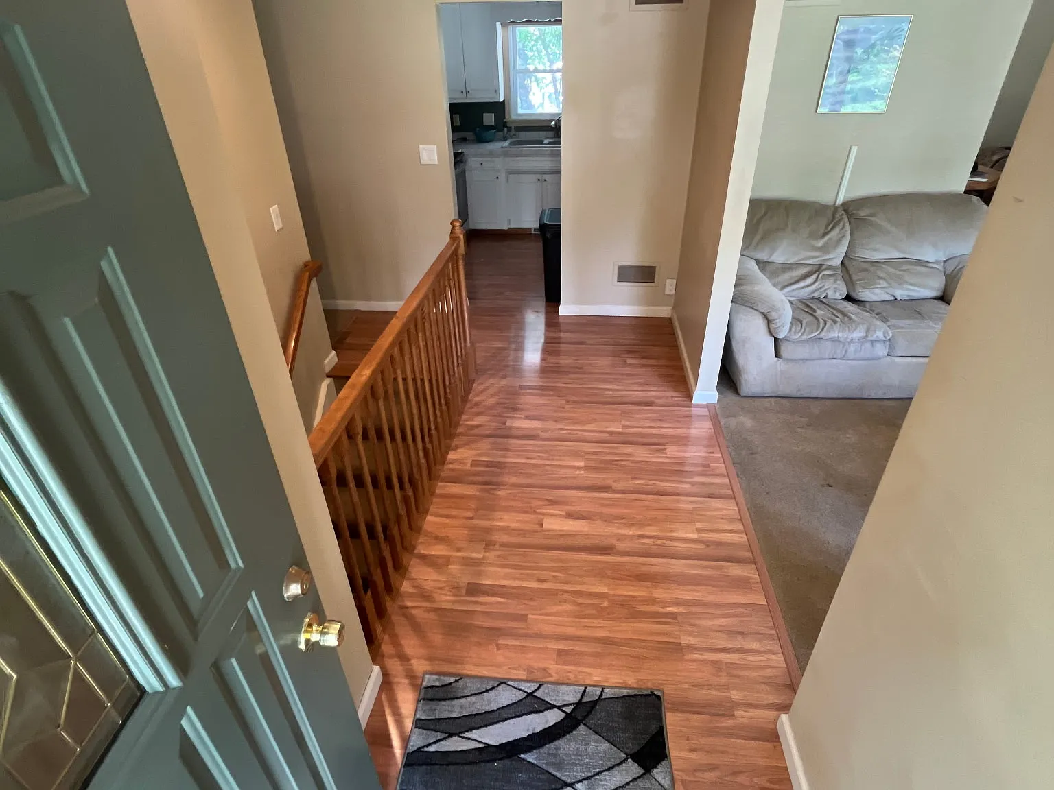 3 bed, 1.5 bath, 1152 sqft, $2,200 — Photo 2