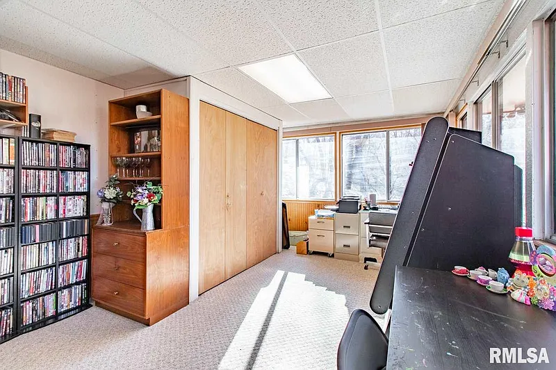 Thumbnail 17