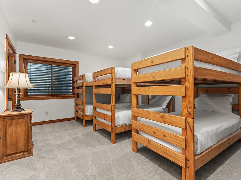 Lower Level - Ensuite Bunk Room 5 (3 Twin over Twin Bunks)