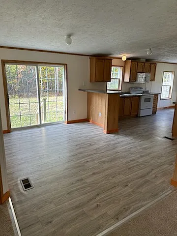 21 Shady Brook Dr — Photo 3