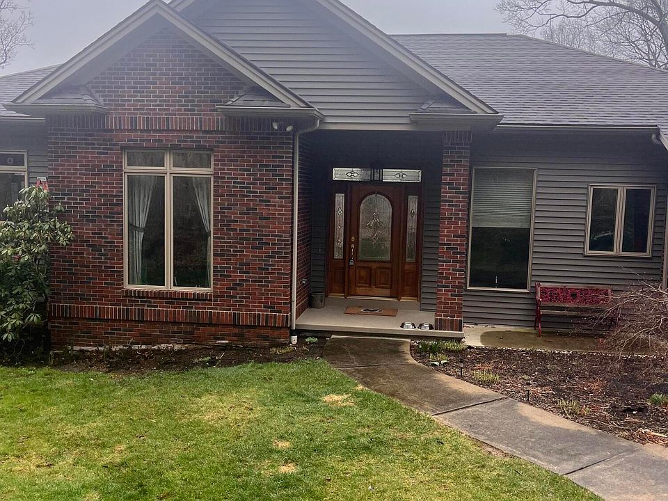 1st image of 656 Baker Dr