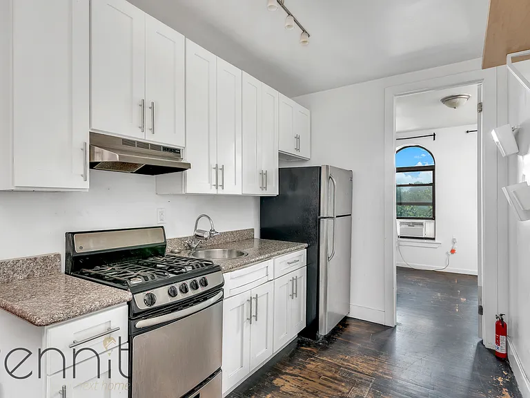 167 Starr St #3R — Photo 1