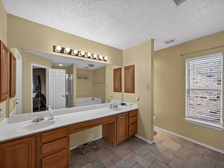 18634 Creekside Pass — Photo 18