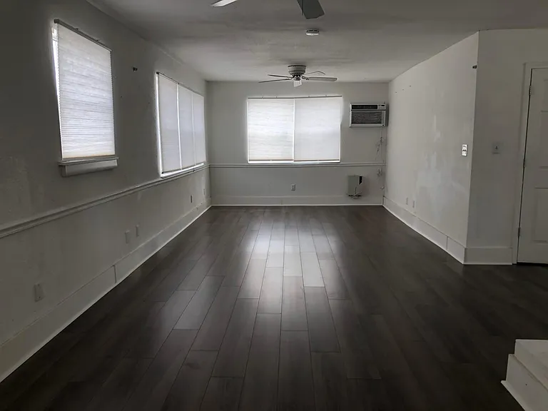 4634 N Florida Ave #1/2 — Photo 1