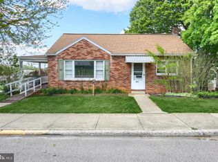 403 E Maple St, Dallastown, PA 17313
