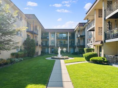 5022 N Austin Ave APT 1H, Chicago, IL, 60630