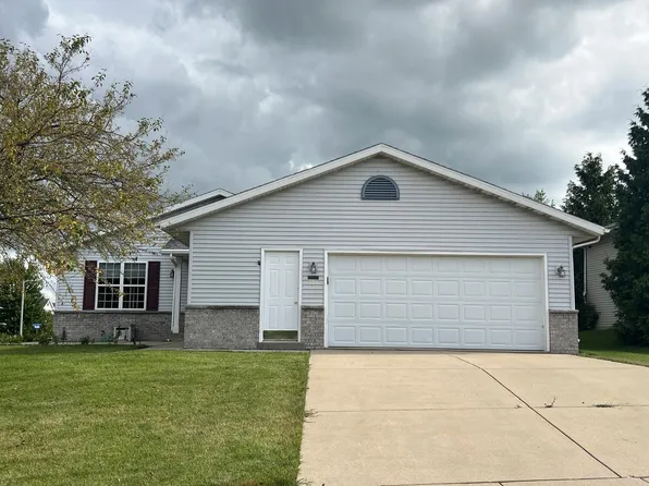 724 Autumn Crest DRIVE, Watertown, WI 53094
