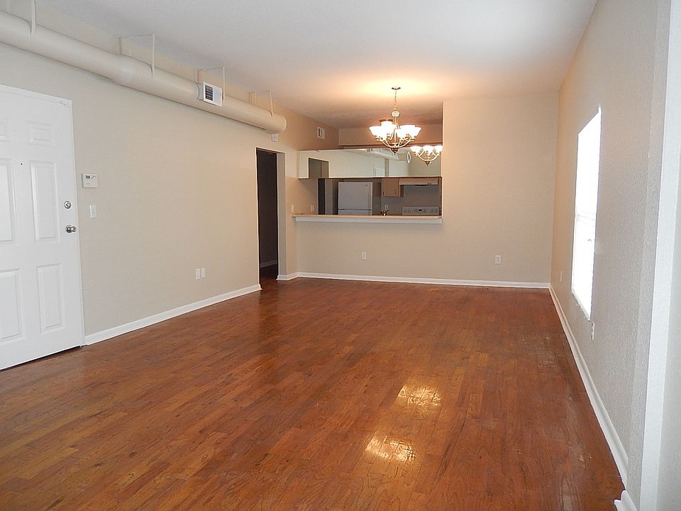 Living/Dining Combo