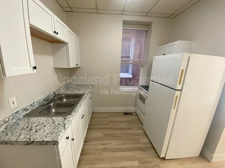 1939 Utah St — Photo 2