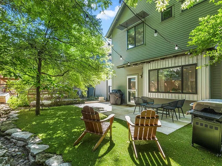 3505 Villa Ct #10 — Photo 1