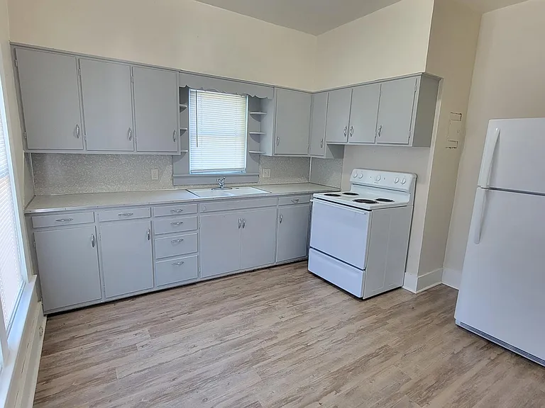 1822 Edith St #4 — Photo 2