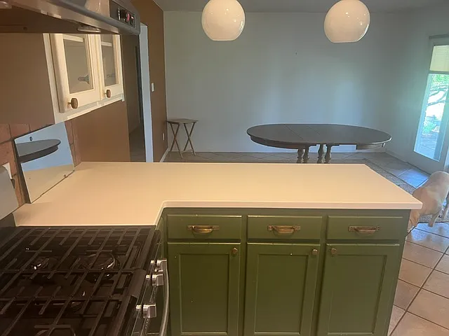 More counter space and serving area over look the large dinning room.