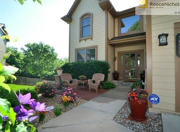 Pretty patio to greet your neighborhoods and enjoy the perennial