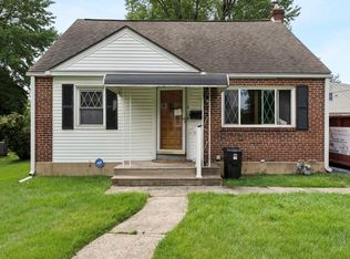 4 N Sycamore Ave, Aldan, PA 19018