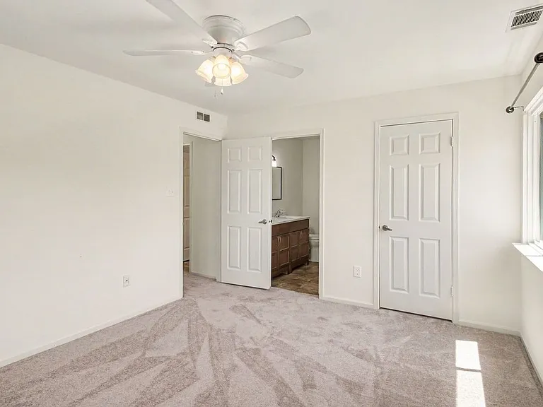 902 Dogwood Ct — Photo 25