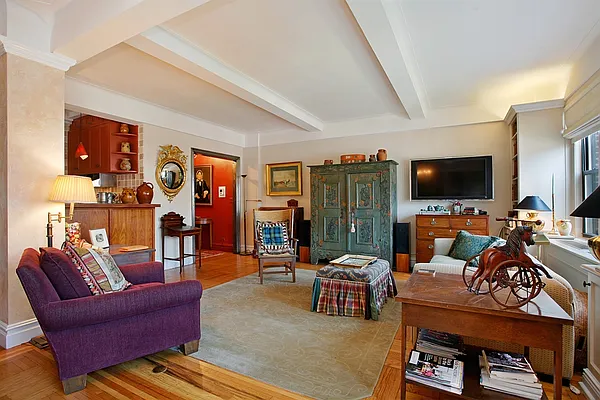 Sold by Corcoran | media 14