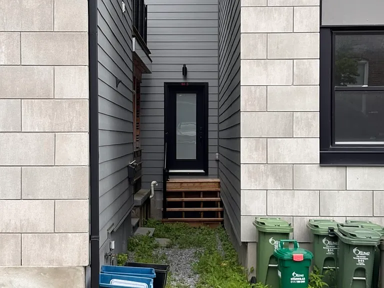 84 Eccles St #4 — Photo 14