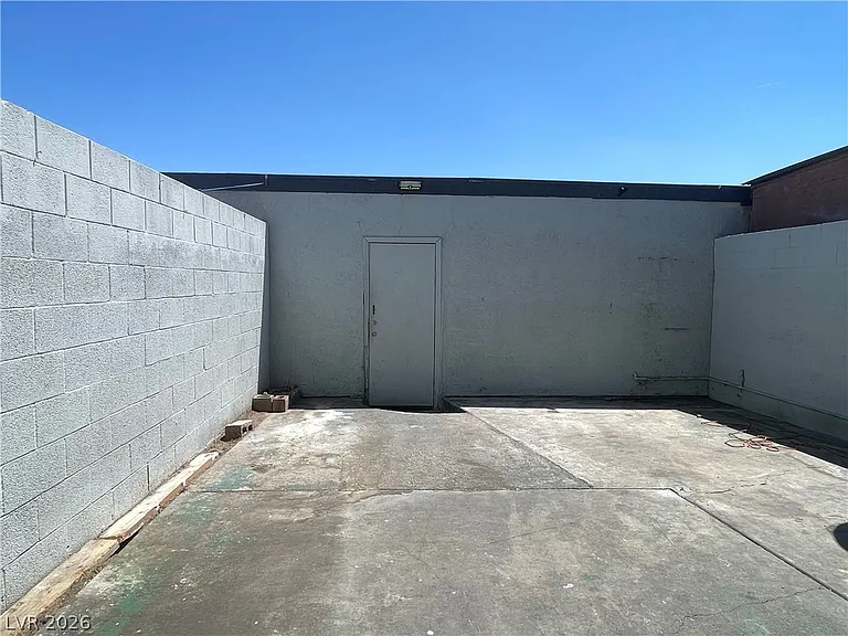 3904 Blackford Pl — Photo 34