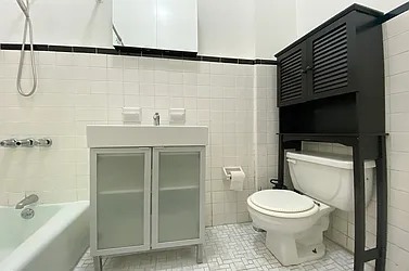 Rented by Coldwell Banker Warburg