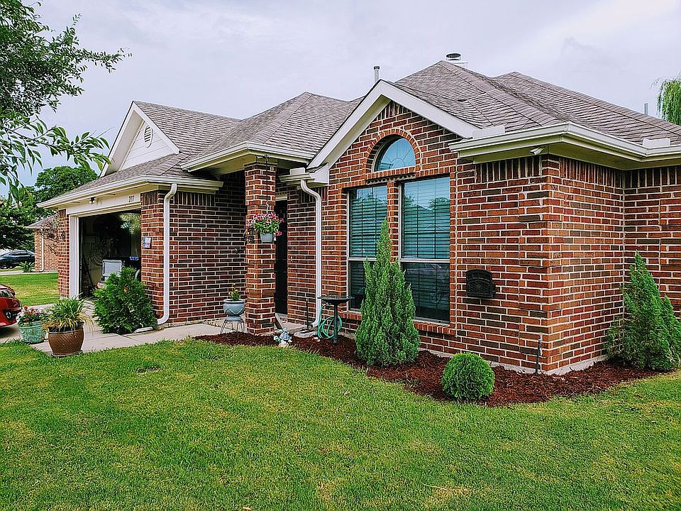 1st image of 2117 Shady Bend Cir