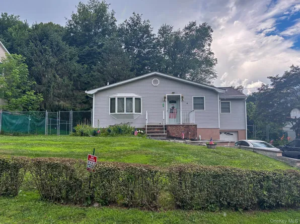 77 Duelk Avenue, Monroe, NY 10950