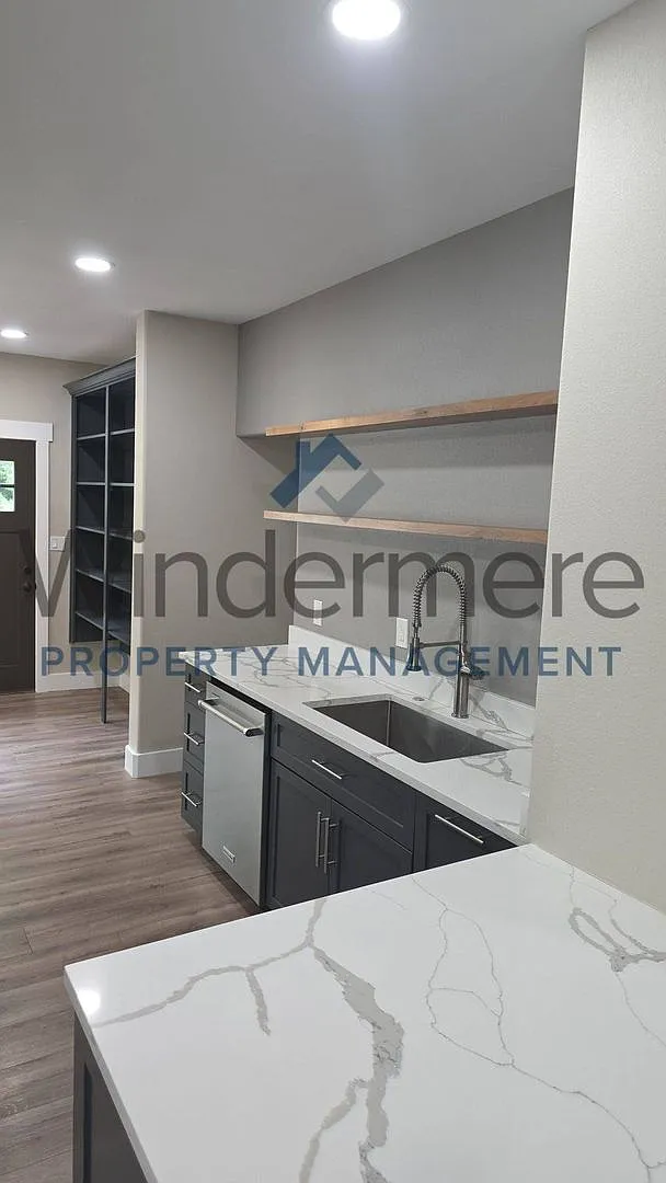 609 Pleasant St. - Finished Basement — Photo 4