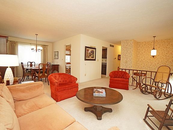 4th image of 4263 Cider Mill Dr
