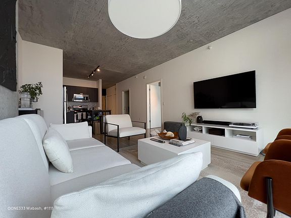 3rd image of 1335 S Wabash Ave #1111