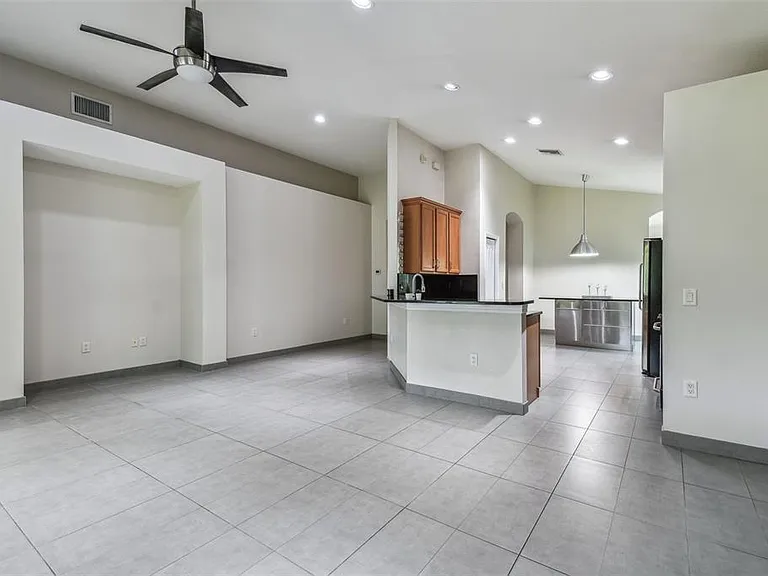 8208 Pinewood Run Ct — Photo 17