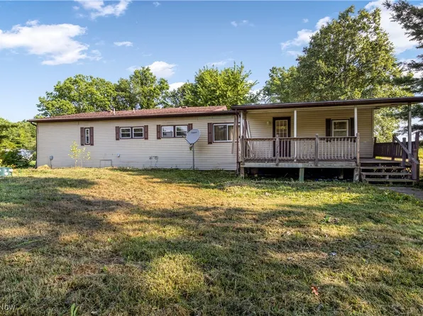 10459 Cableline Rd, Newton Falls, OH 44444