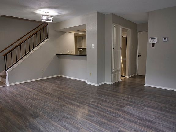 5th image of 335 Harmony Ct