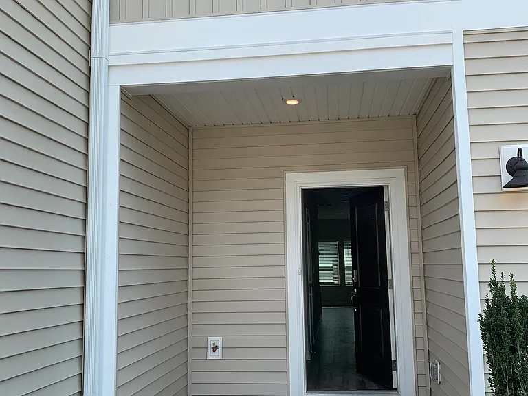 2316 Belterra Dr — Photo 2