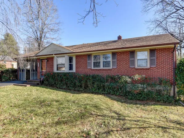 1100 Craigmont Dr, Lynchburg, VA 24501