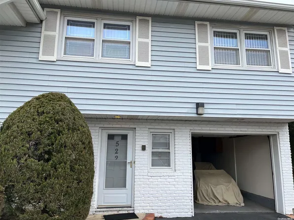 522 Hungry Harbor Road, North Woodmere, NY 11581
